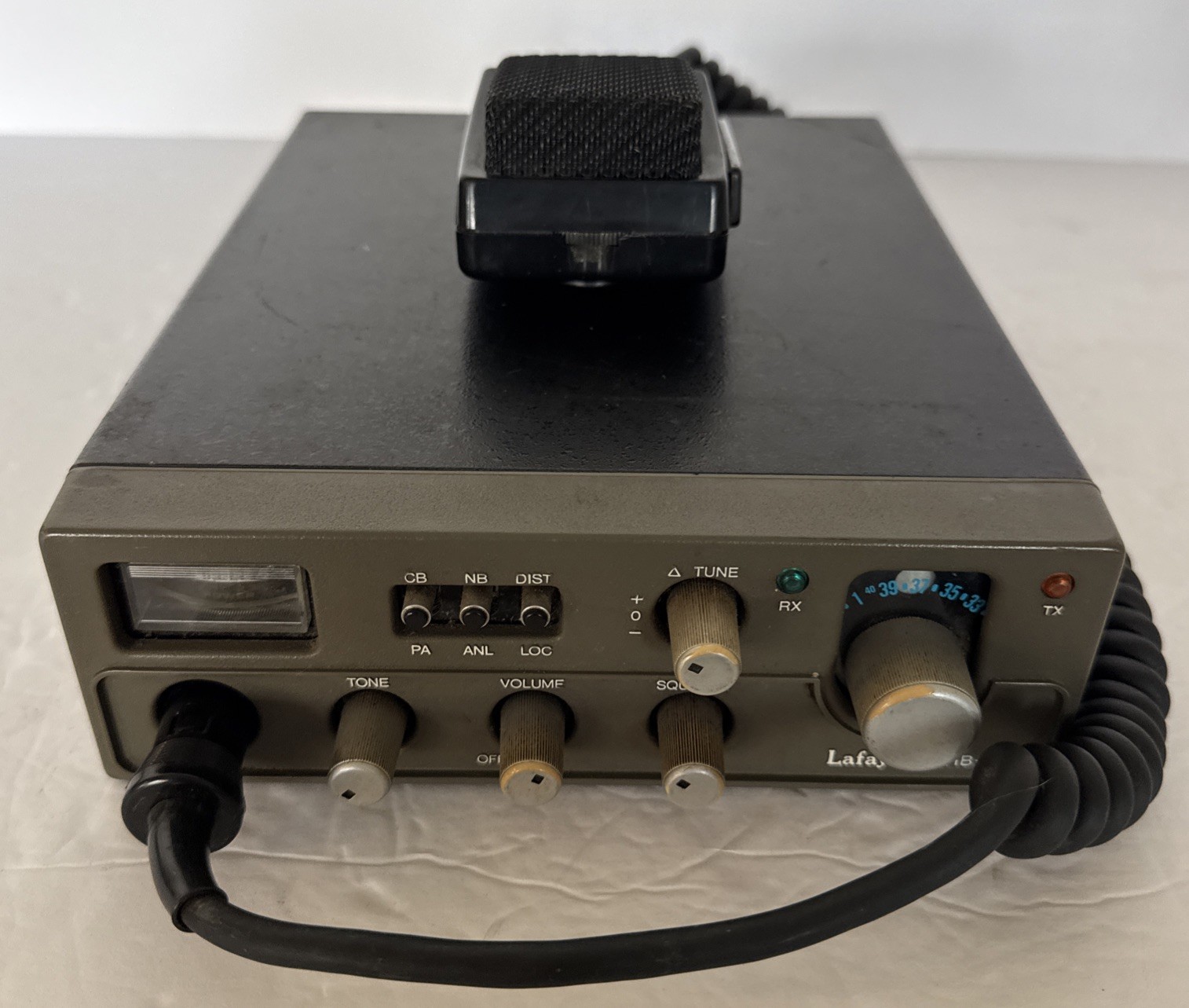 Lafayette CB Radio HB-740 40ch  November 1976 Vintage Powers On Untested CB