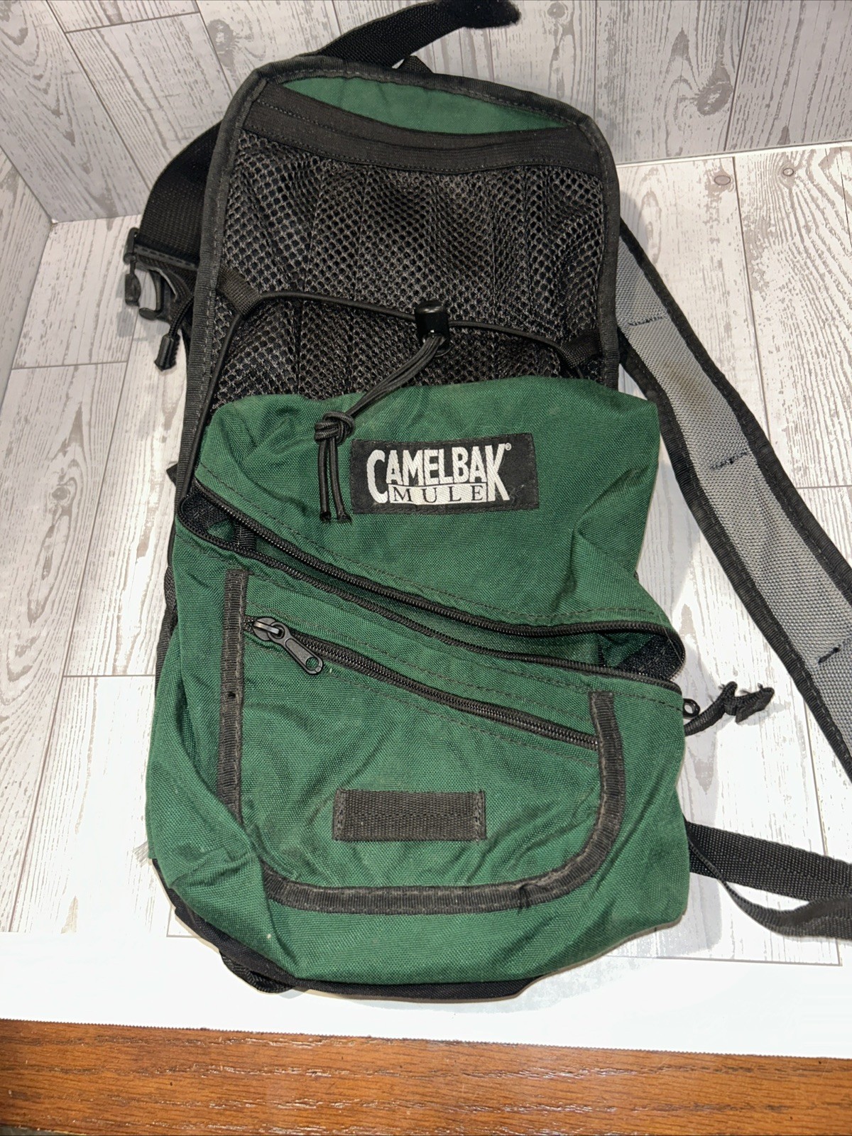 Vintage Camelbak Mule Green Hydration Backpack No Bladder M.U.L.E. Hiking