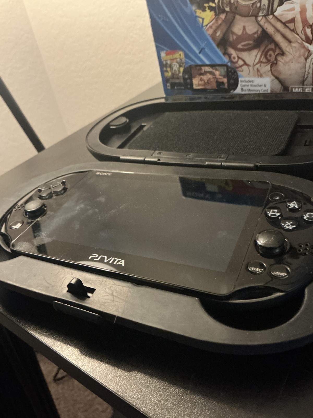 Borderlands 2 Limited Edition PlayStation 2000 PS Vita Bundle