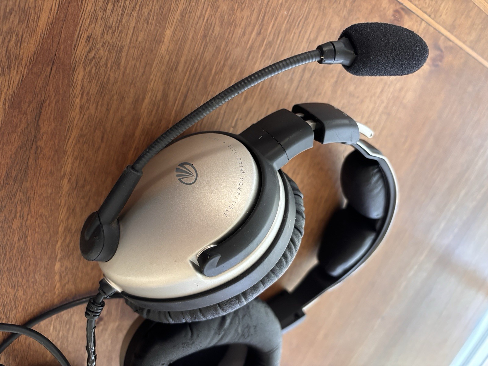 Lightspeed Zulu ANR Bluetooth Aviation Headset