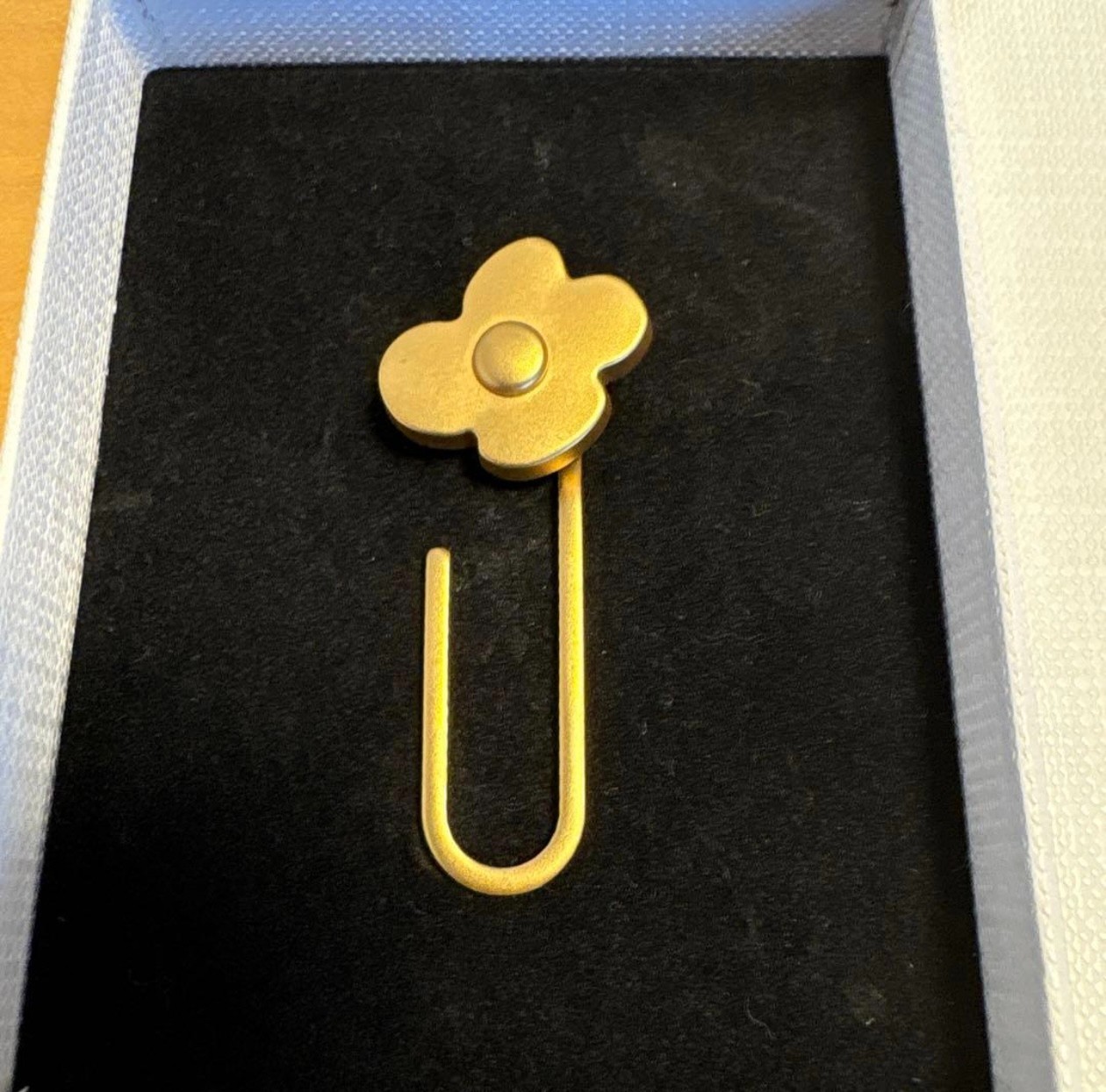 LARDINI Boutonnière Gold Pin