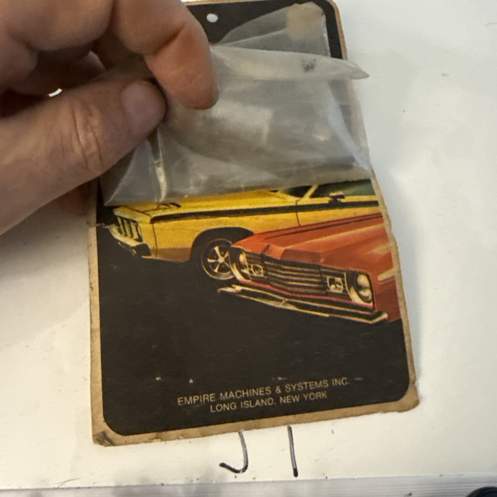 Empire Machines Round Key Switch