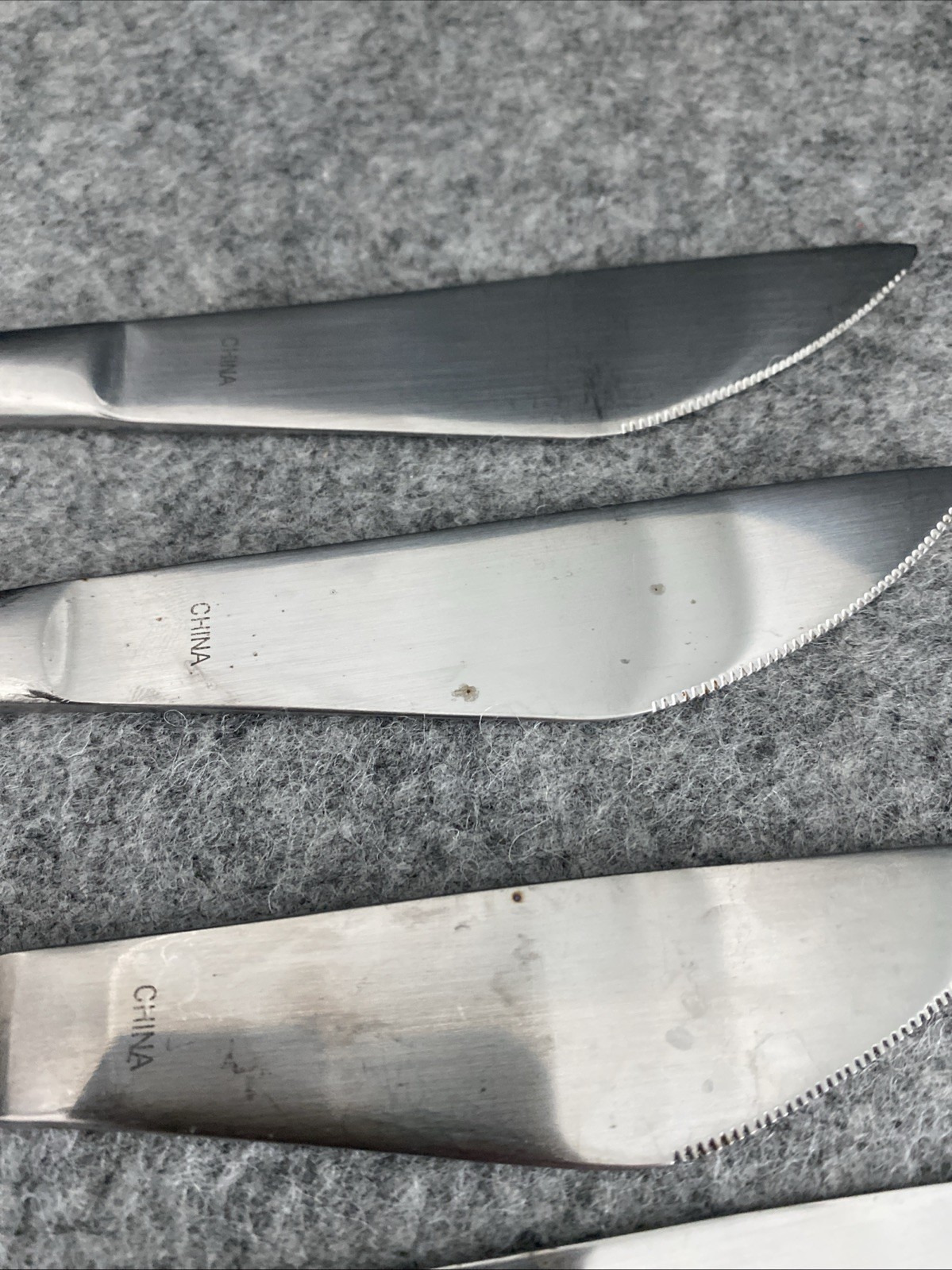 4 Retroneu 18/10 Stainless SILHOUETTE Flatware Modern Solid Knives