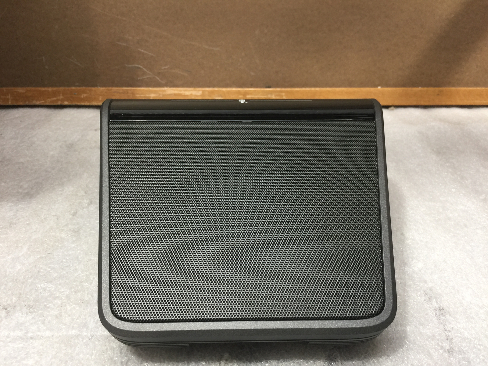 Crestron CCS-UC-1-T-V Tabletop UC Video Conference Console --- TESTED AND RESET