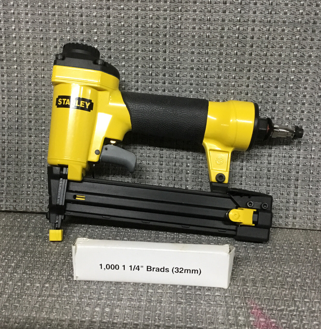 STANLEY-BOSTITCH 18GA PNEUMATIC 1.25” Nailer Combo Pack CP-SWK125 New In Box