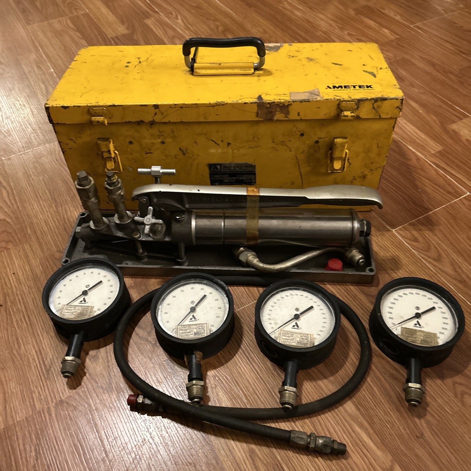 VINTAGE AMETEK MP-1 COMPARATOR PRESSURE TESTER MFG DATE 1977 UNTESTED!!