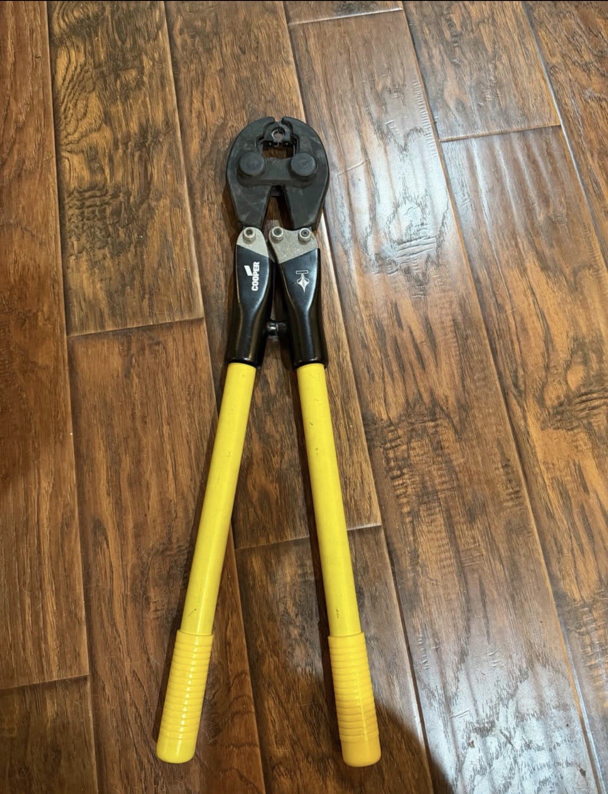Cooper Kearny Easton Crimper Compression Tool 28”