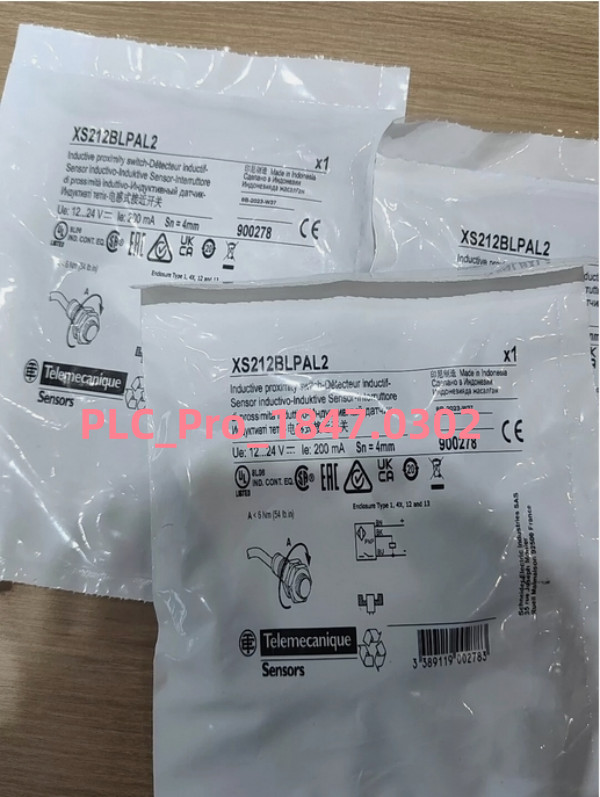 1PCS NEW Schneider XS212BLPAL2 Fast ship