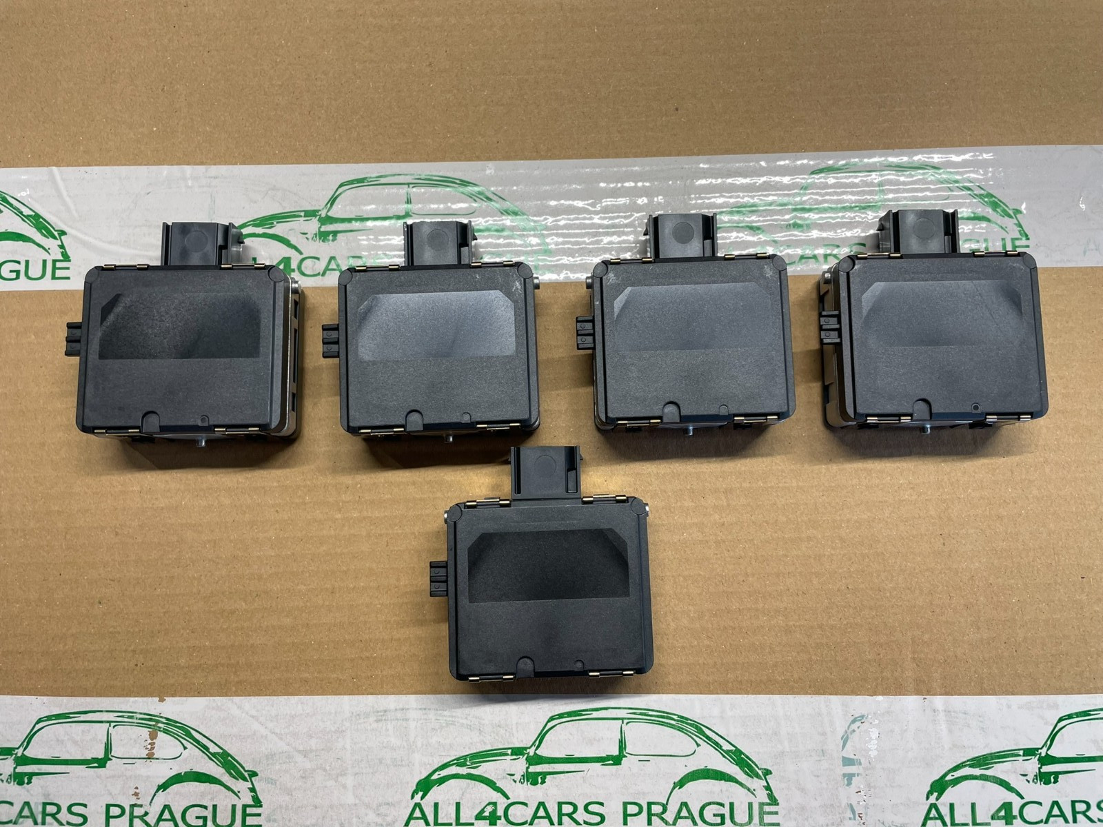 AUDI, BENTLEY RADAR FOR LANE CHANGE ASSIST - L SLAVE - 4M0907590G GENUINE NEW!