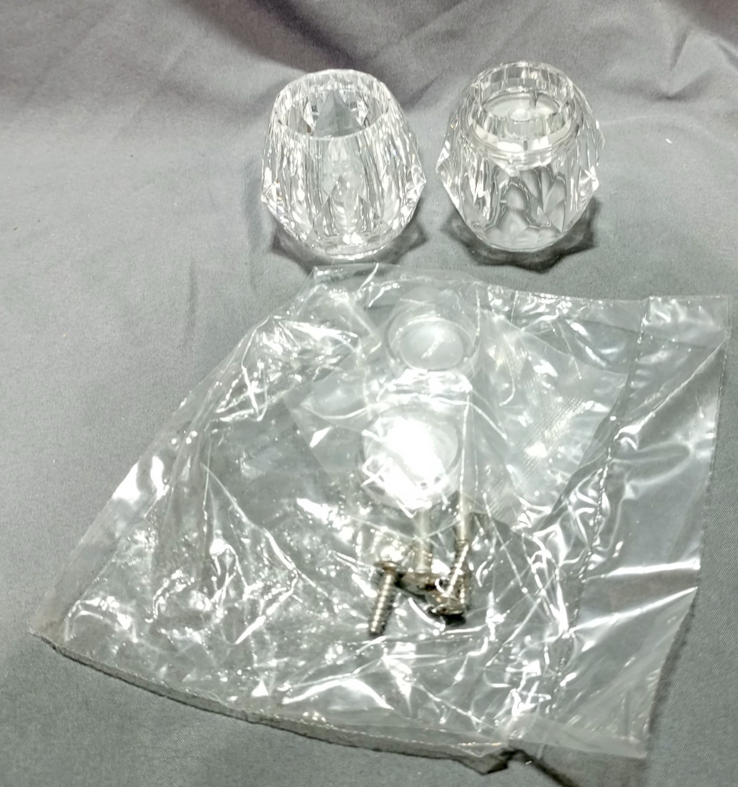Moen Hot & Cold Knob Kit 100695