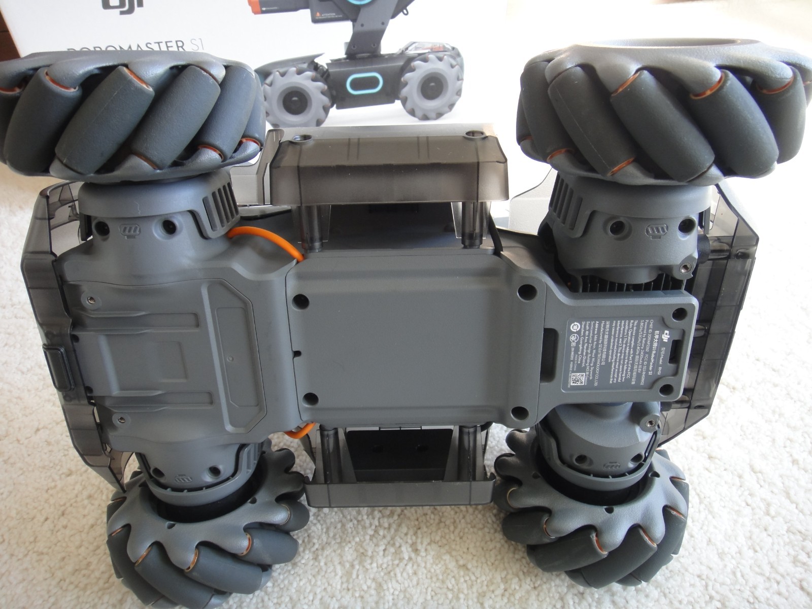 DJI RoboMaster S1 Educational Programmable AI Robot STEM Learning 4WD FPV DIY