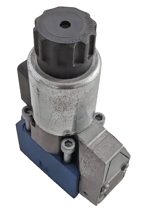 Bosch Rexroth R900050446 Directional Seat Valve M-3SEW6U3X 630bar 205V DC