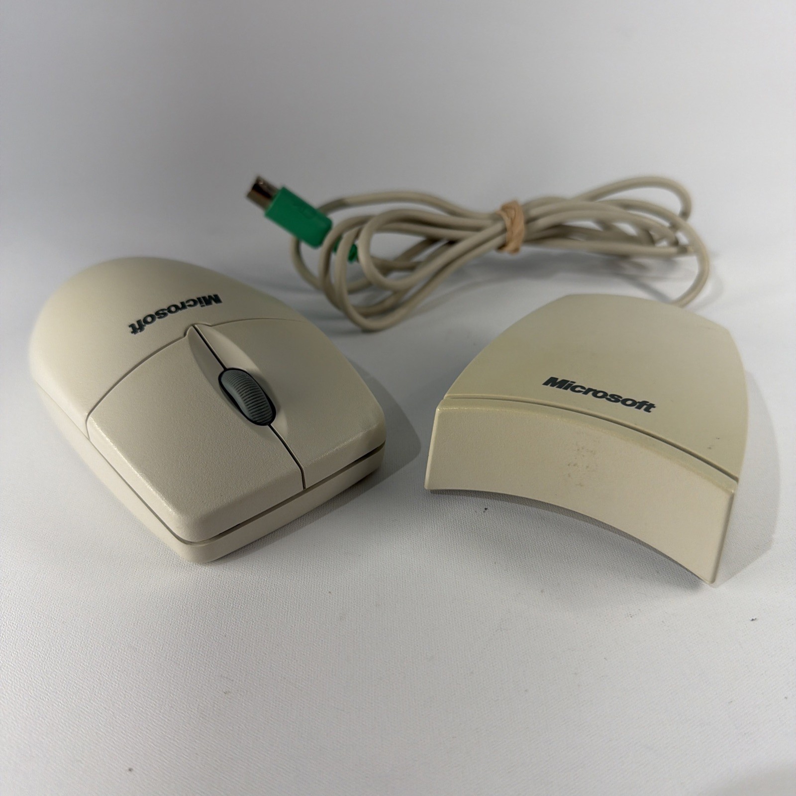 Vintage Microsoft Cordless Wheel Mouse & Receiver With PS/2 Connector X04-86472