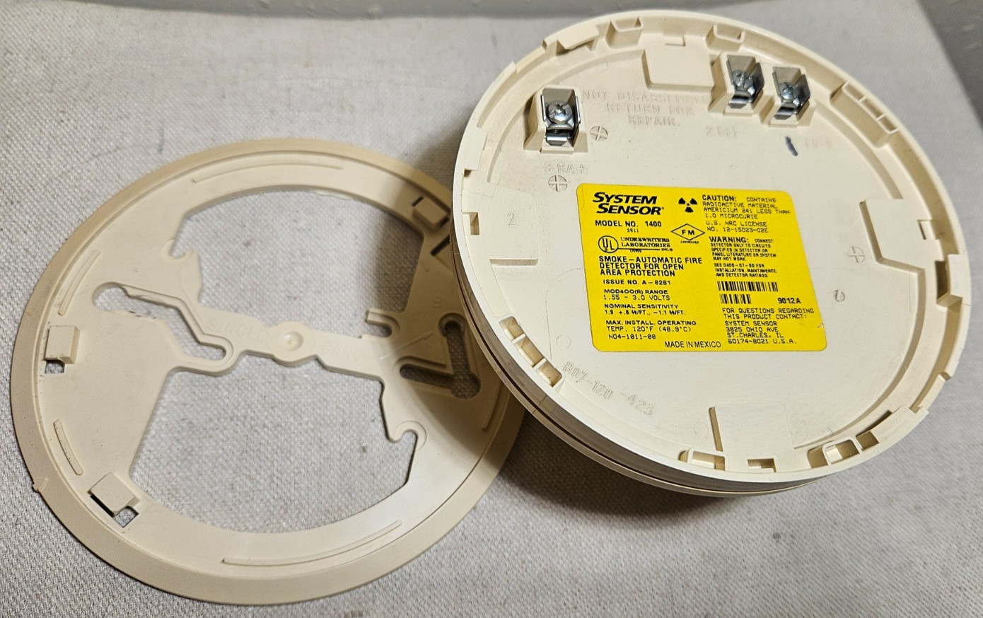 System Sensor 1400 Smoke Detector Yellowed