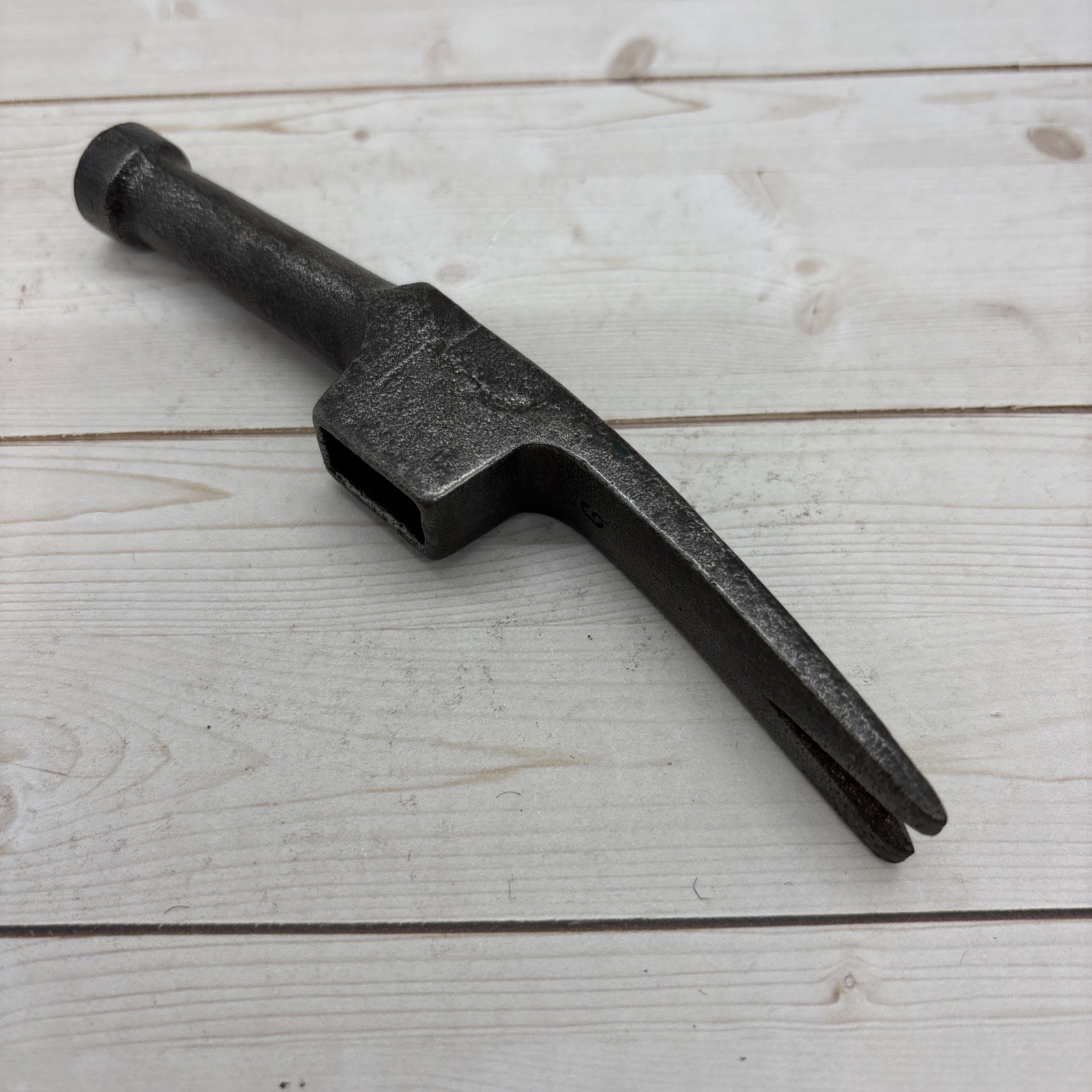 Vintage Upholstery Hammer Head 4 oz. W/ Tack Puller Hammer No Handle