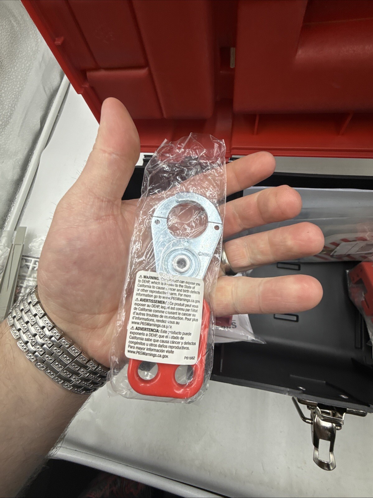 MASTER LOCK ED1457E410KABAS PORTABLE ELECTRICAL LOCK OUT KIT 780TD7