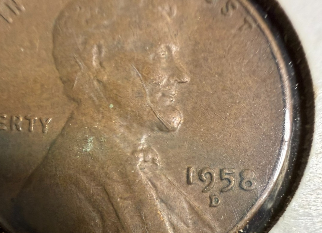 1958-D Lincoln Wheat Penny Denver Mint Circulated Die Chip Variety Estate Find
