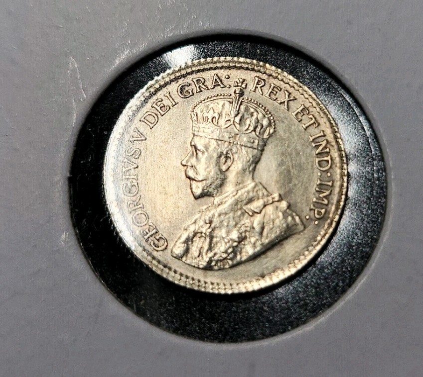 1920 Canada 5 Cents Silver King George V nice  lusterous coin no reserve