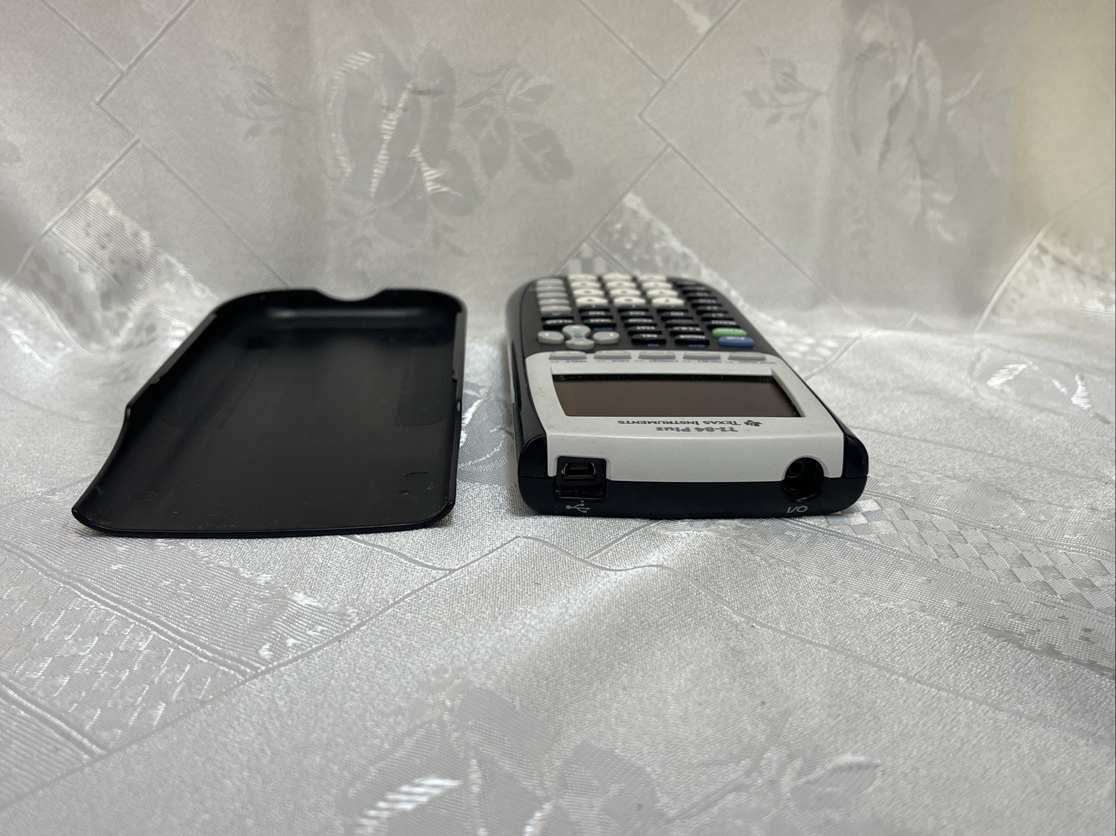 TEXAS INSTRUMENTS TI-84 PLUS GRAPHING CALCULATOR CLEAN CONDITION!