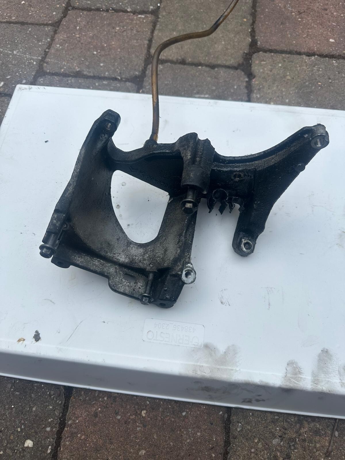 PEUGEOT PARTNER BERLINGO PEUGEOT 2008 Fuel Pump bracket 1.6 HDI 9678325480