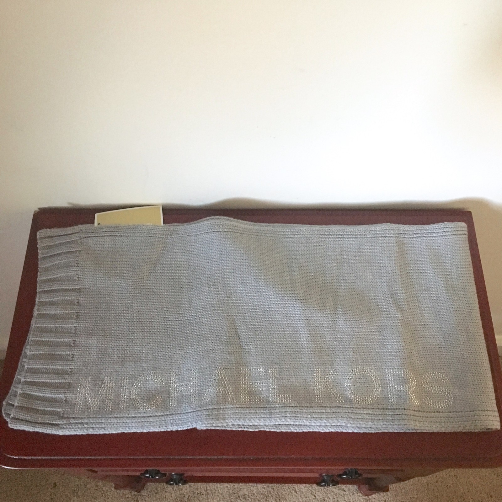 MICHAEL KORS 536437C Studded Logo Grey Scarf NWT