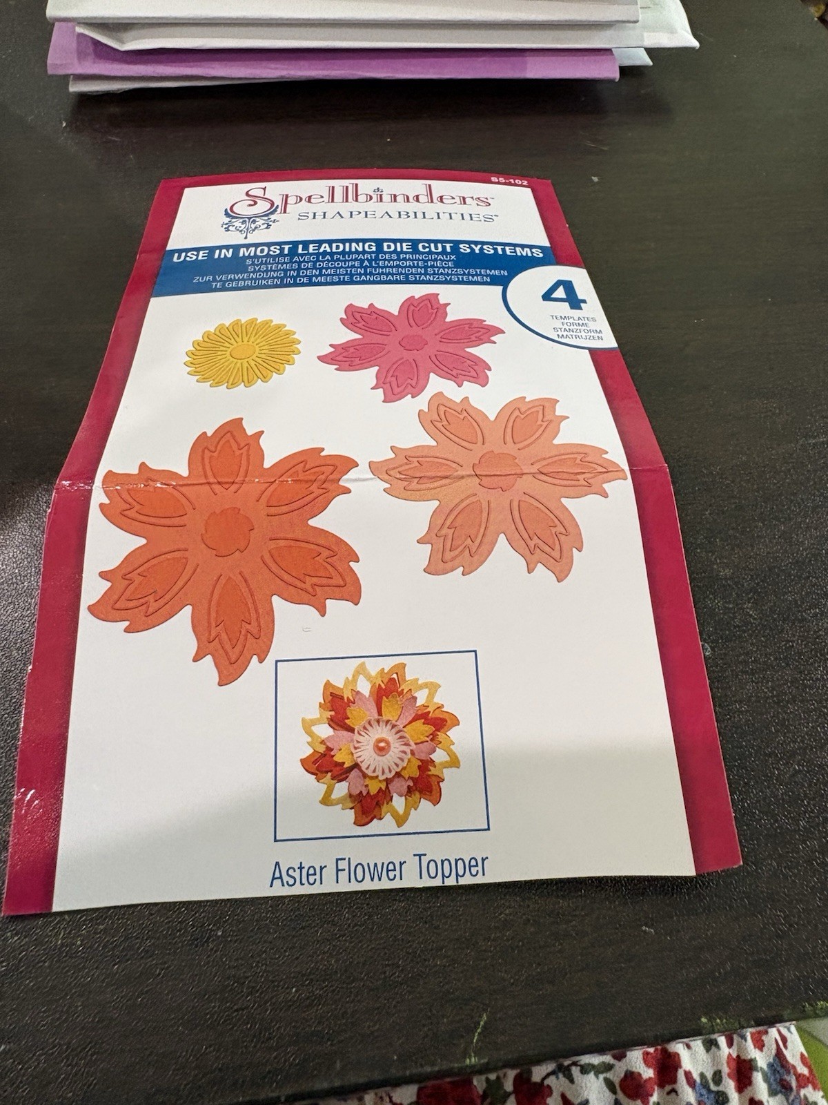 Spellbinders ShapeAbilitiesAster Flower Topper