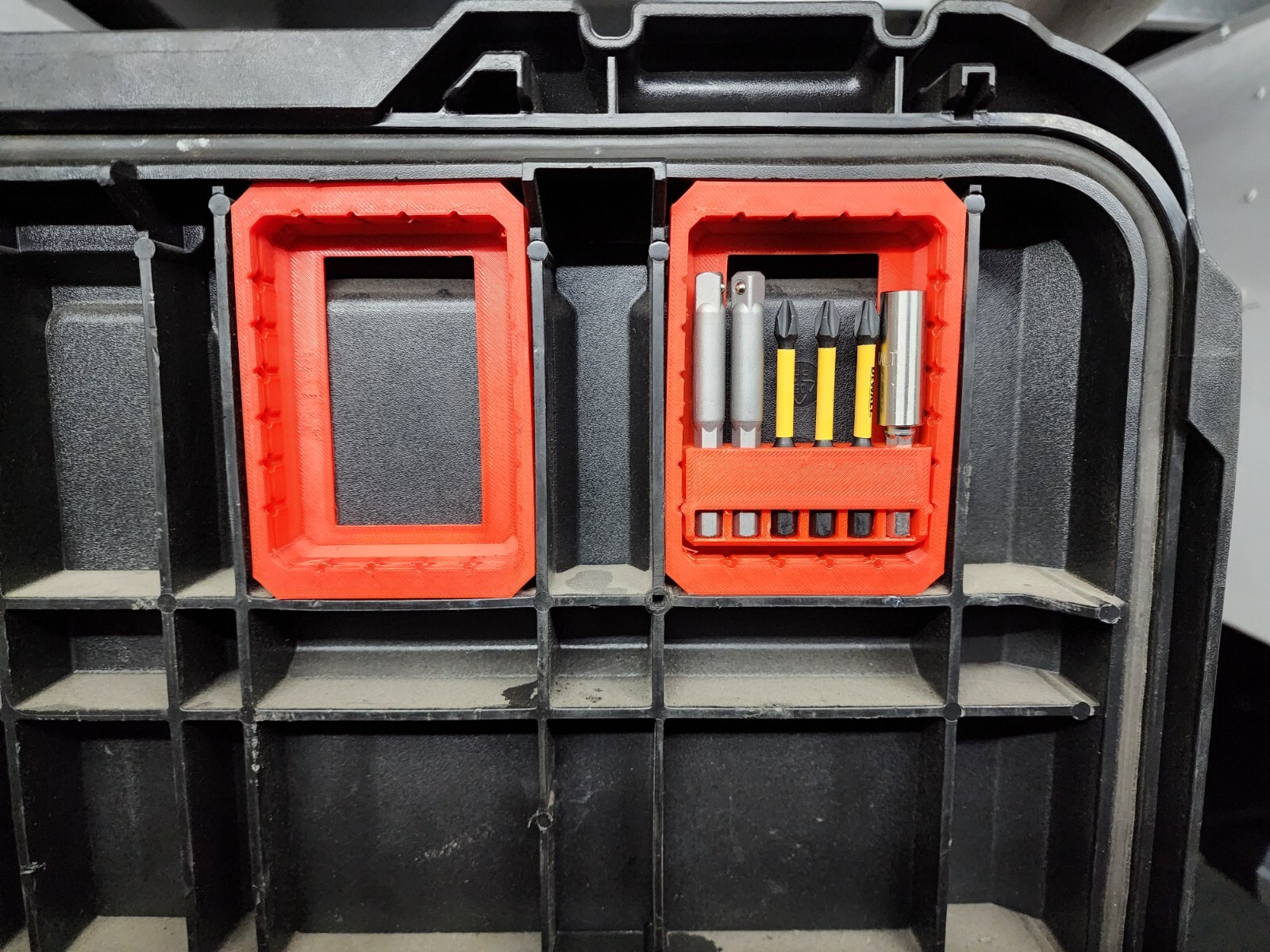 Milwaukee Packout Rolling Toolbox Lid Bit Holder Frame Upper - Red *Canada*