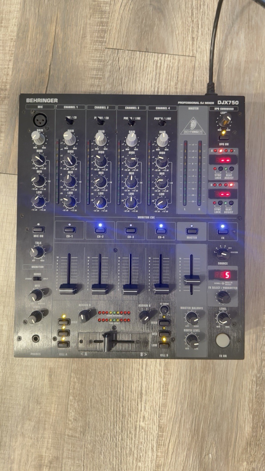 Behringer DJX-750 5-Channel DJ Mixer - Black