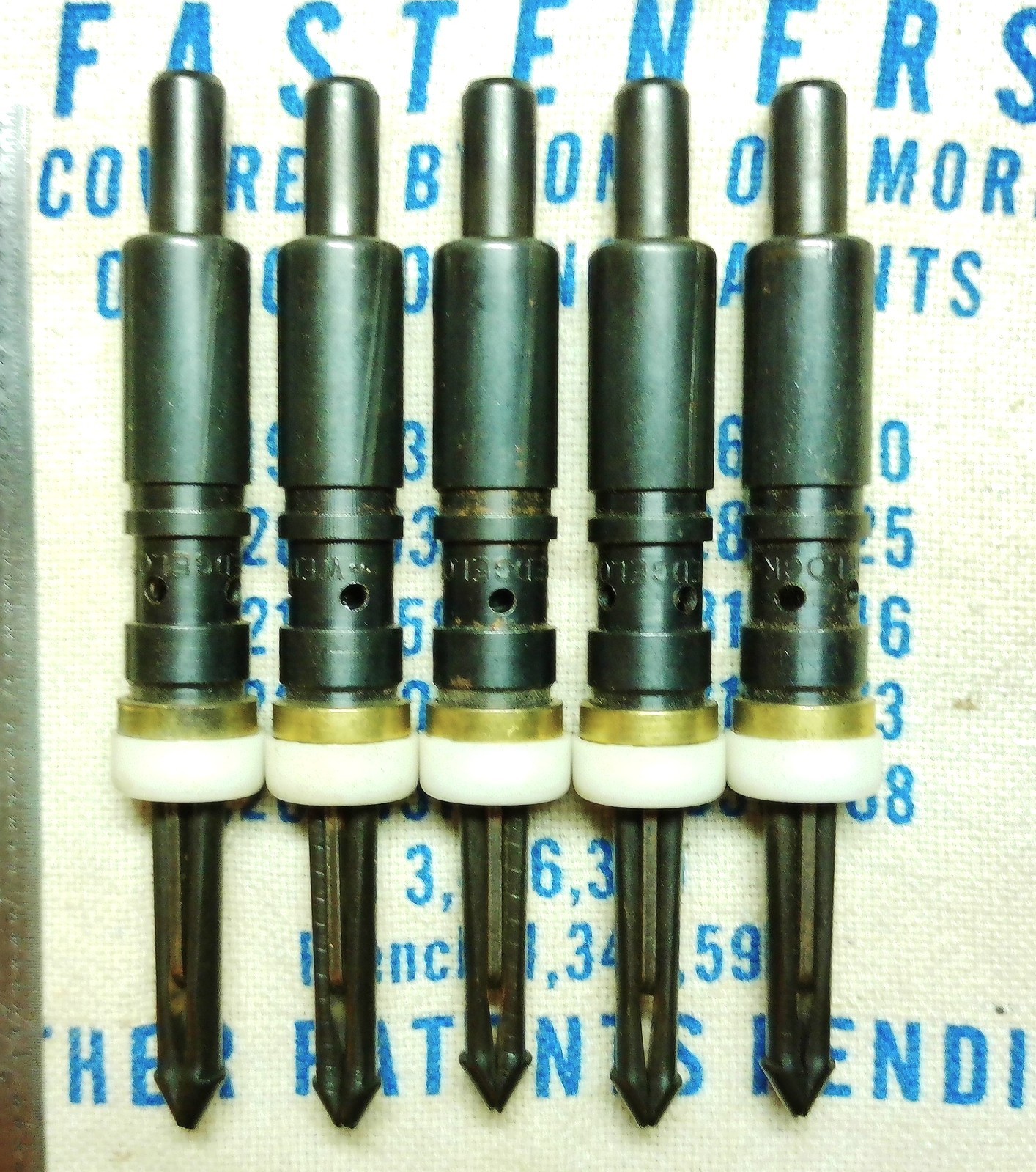 5 - Cylindrical 3/8" Clecos with 1/2" to 1" grip CSXL-BF-3/8 -PC