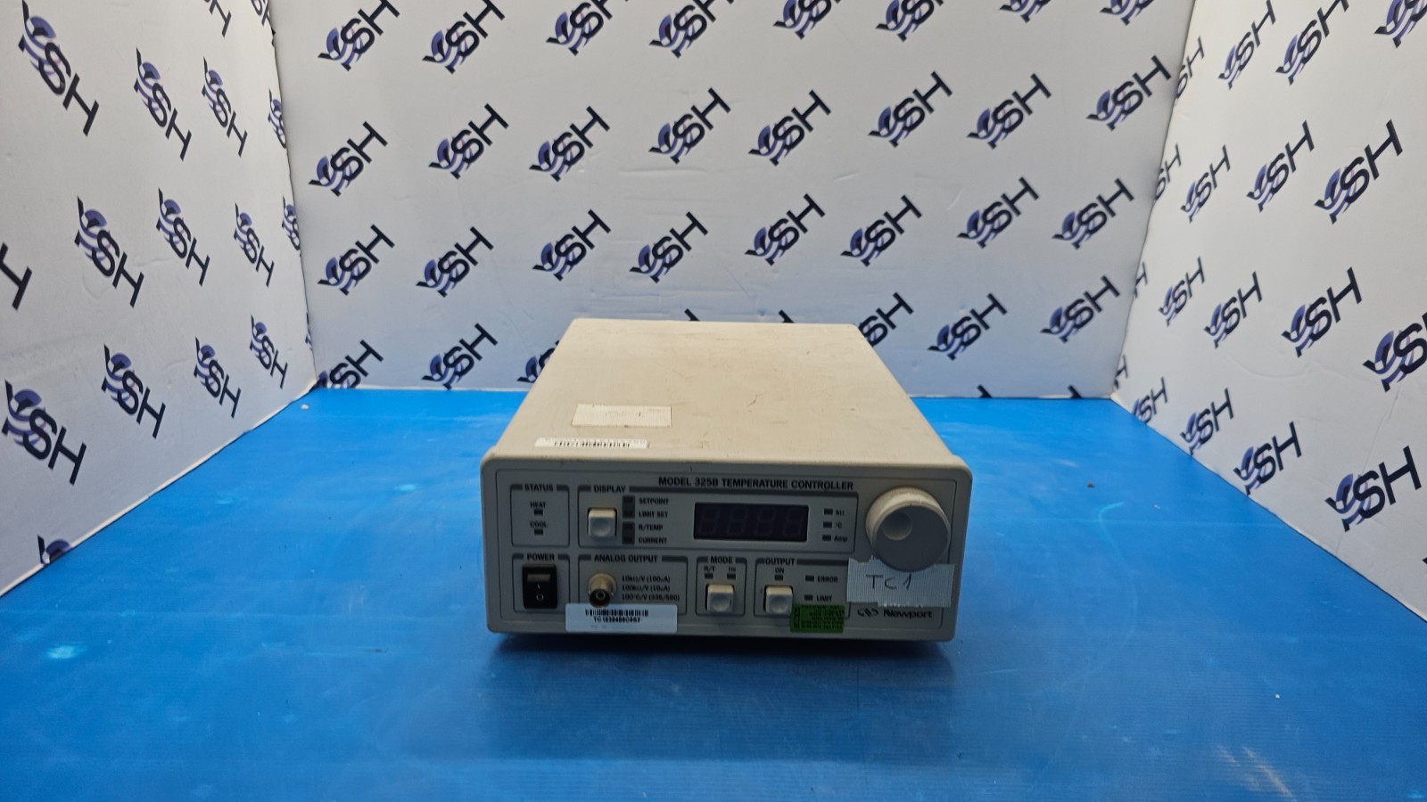 Newport 325B temperature controller