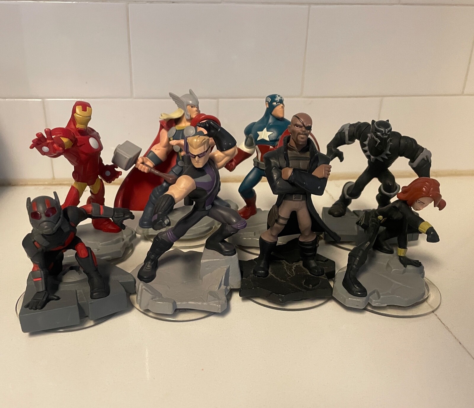 Lot Of 8 - Disney Infinity Marvel Avengers Thor Iron Man Cpt America
