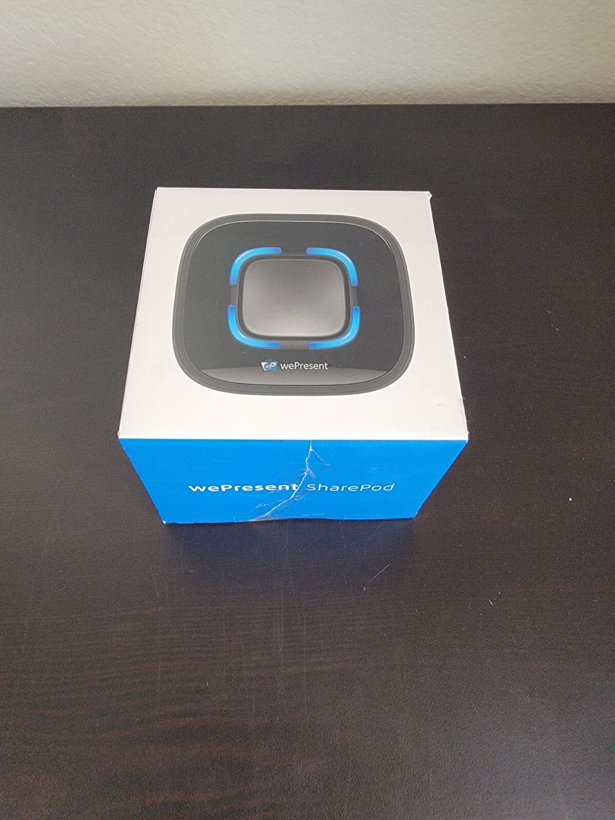 WePresent SharePod WHE-100 Wireless Presentation HDMI Adapter Screen Share