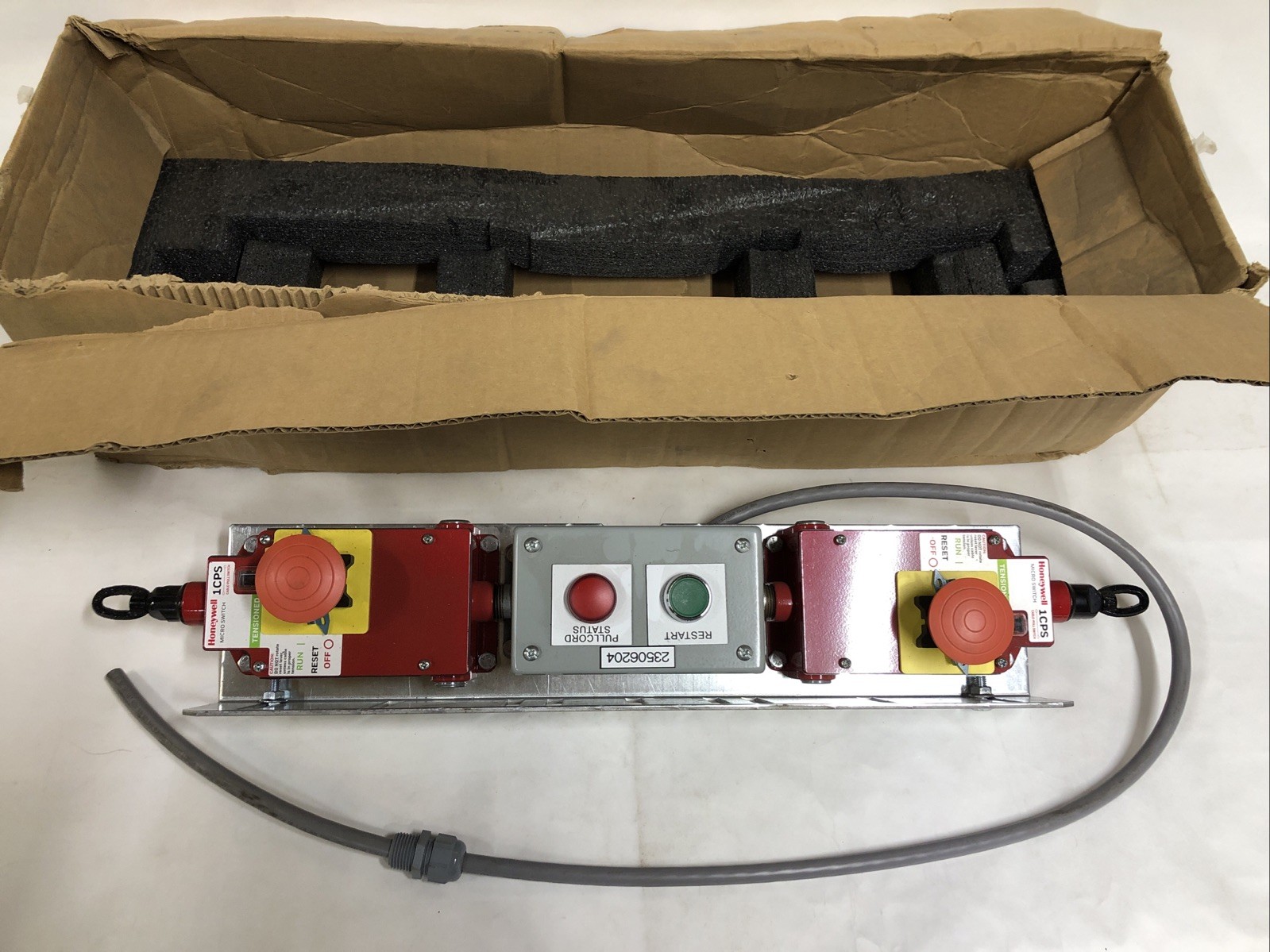 Honeywell 23506204 1CPSA2-F03 Dual Micro Switch Cable-Pull Safety Switches 1cps