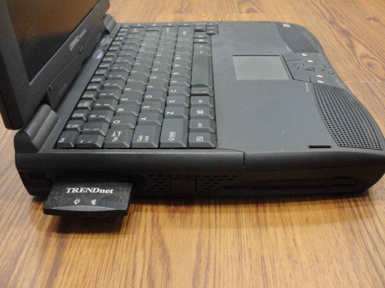 Compaq Presario 1270 Vtg. Laptop Y2K Win98 Floppy CD-ROM USB Untested