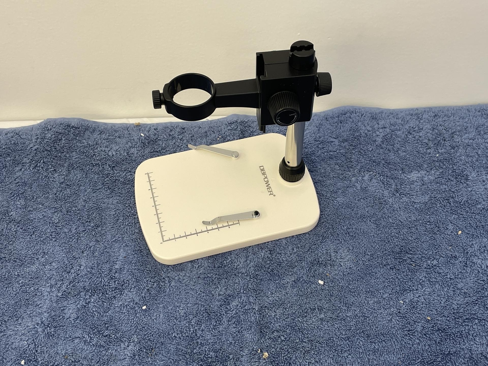 XClifes LCD Digital USB Microscope 7
