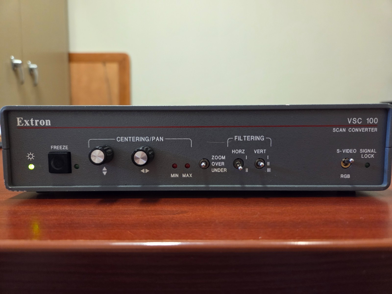 Extron VSC 100 High-Resolution Computer-to-Video Scan Converter w/ Power Cord