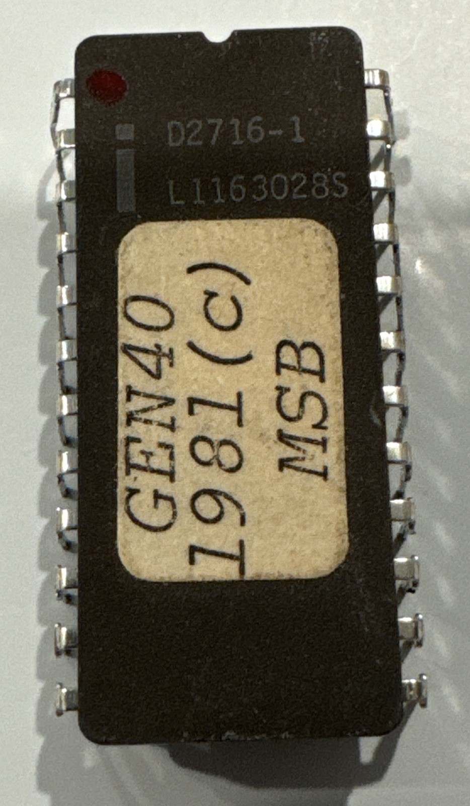 1 X D2716-1 INTEL Memory 16bit UV EPROM  2716 IC 1981 Vintage Part