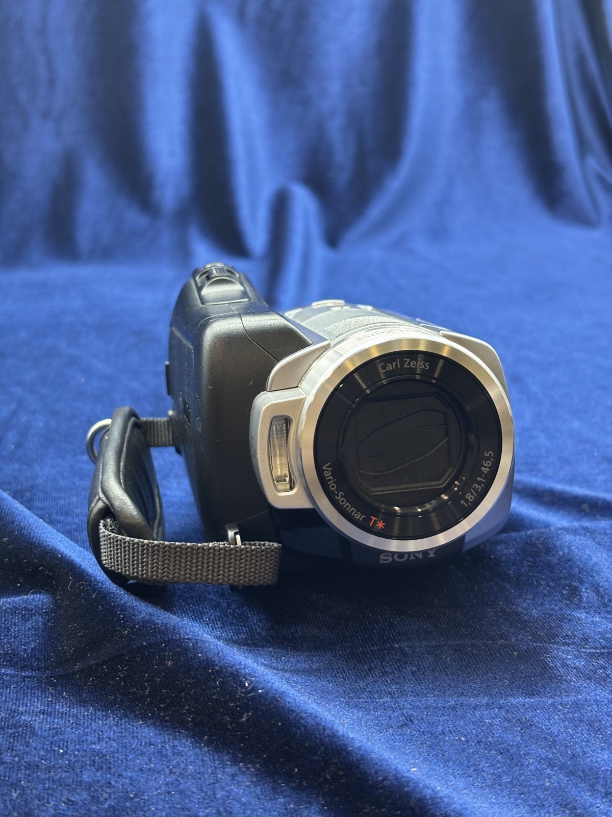 Sony Handycam DCR-SR210/ Camera Only/Working