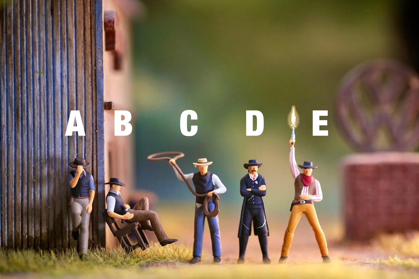 Miniature Figure Cowboy Style Scale 1/64 or 1/87 for Diorama or Diecast