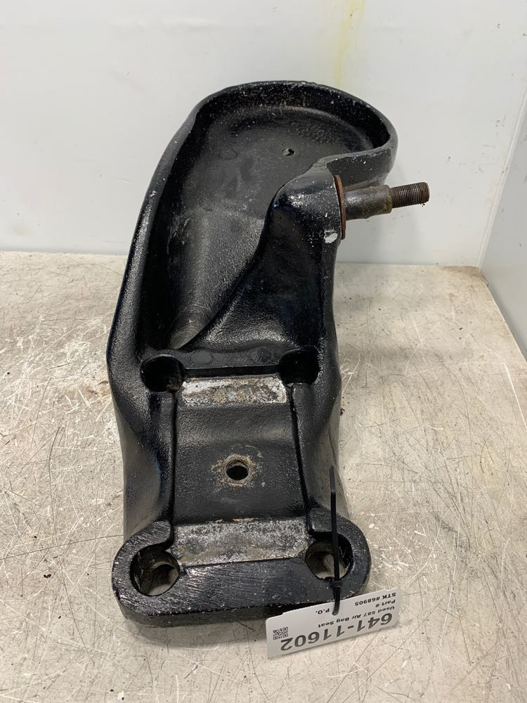 2013 Peterbilt 587 Suspension Bracket 107899 (641-11602)