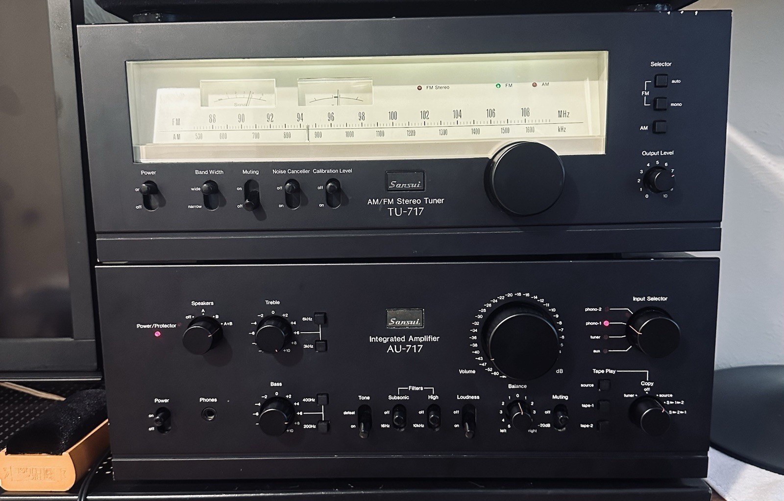 Vintage Hi-Fi - The Sansui 717 With Matching Tuner TU717