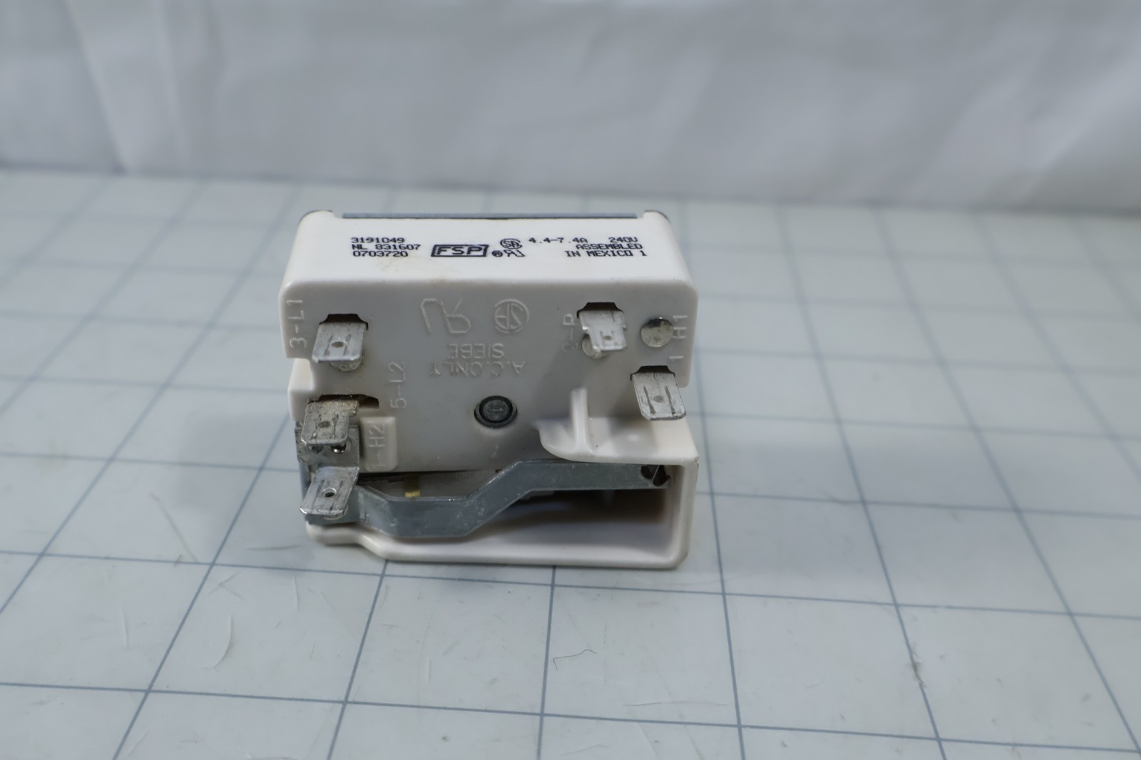 Whirlpool 3191049 / WP3191049 Range Surface Element Infinite Switch NEW