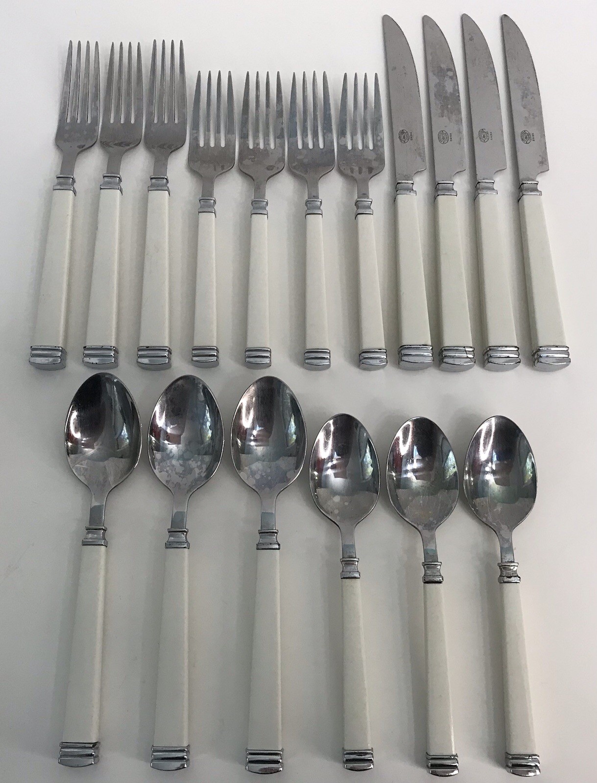American Living FLATWARE (17 Pcs. Lot) WHITE Plastic Handles STAINLESS *READ*