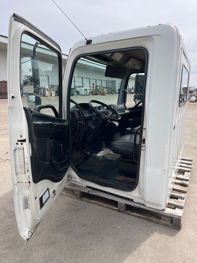 2009 Cab for Hino 268 (603-11268)