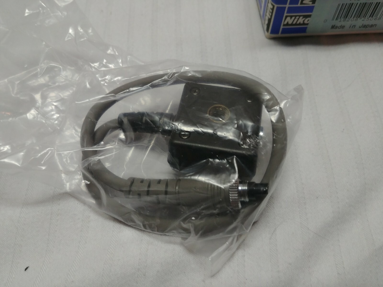 Nikon AS-E900 Multi Flash Adapter (for E900S/E950)