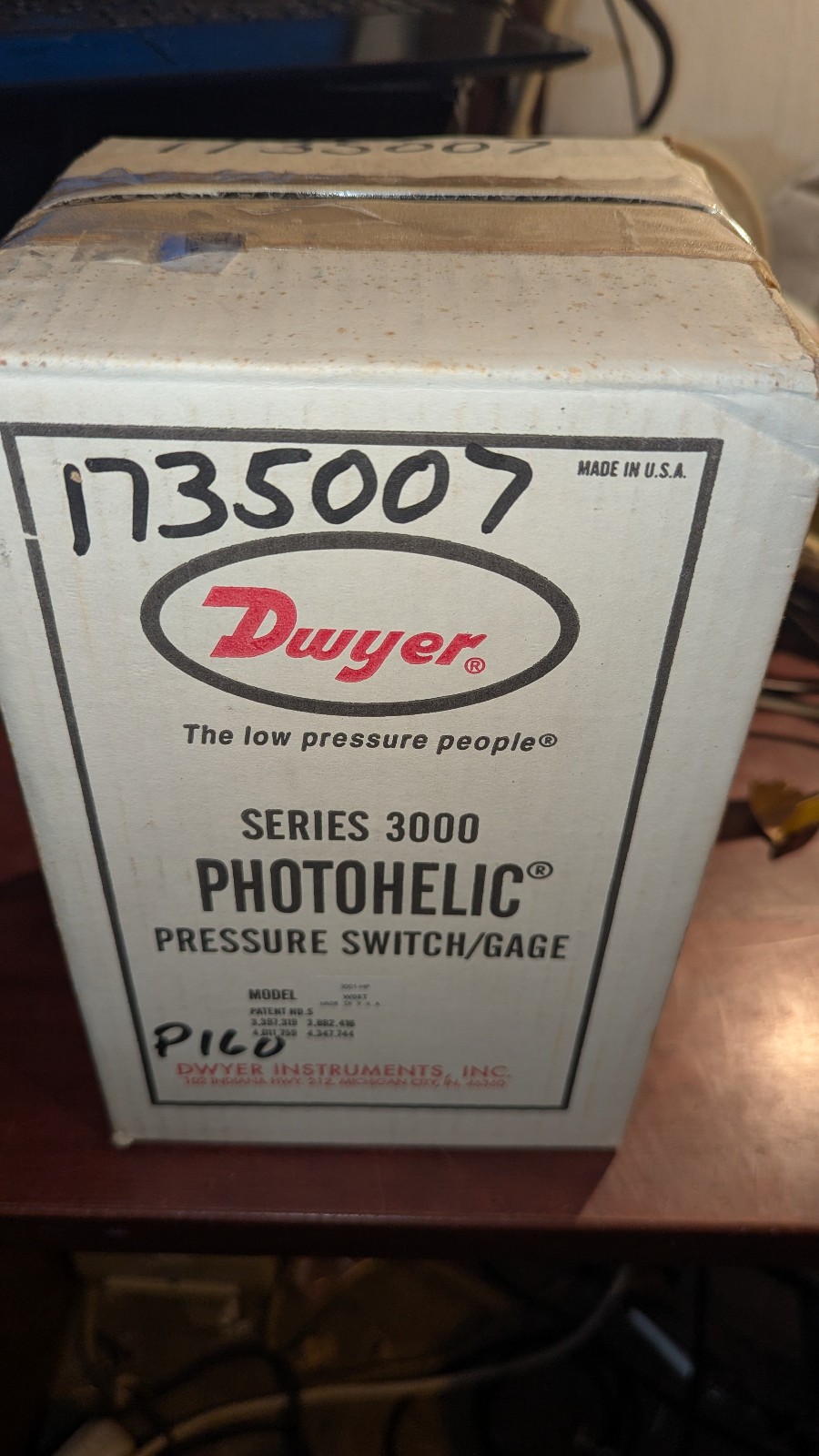Dwyer Photohelic Pressure Switch / Gage 3001-HP 0-1" H2O NIB