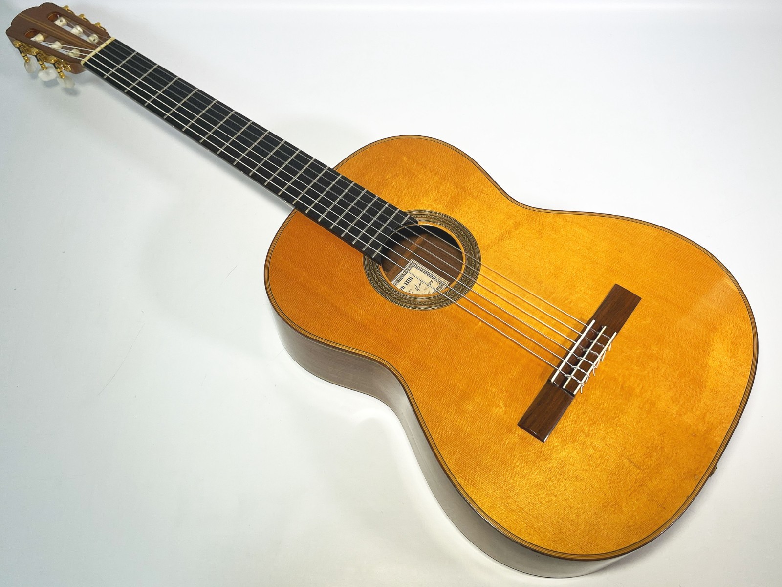Kenneth Hill No.1383 Classical Guitar 1999 Includes Hard Case
