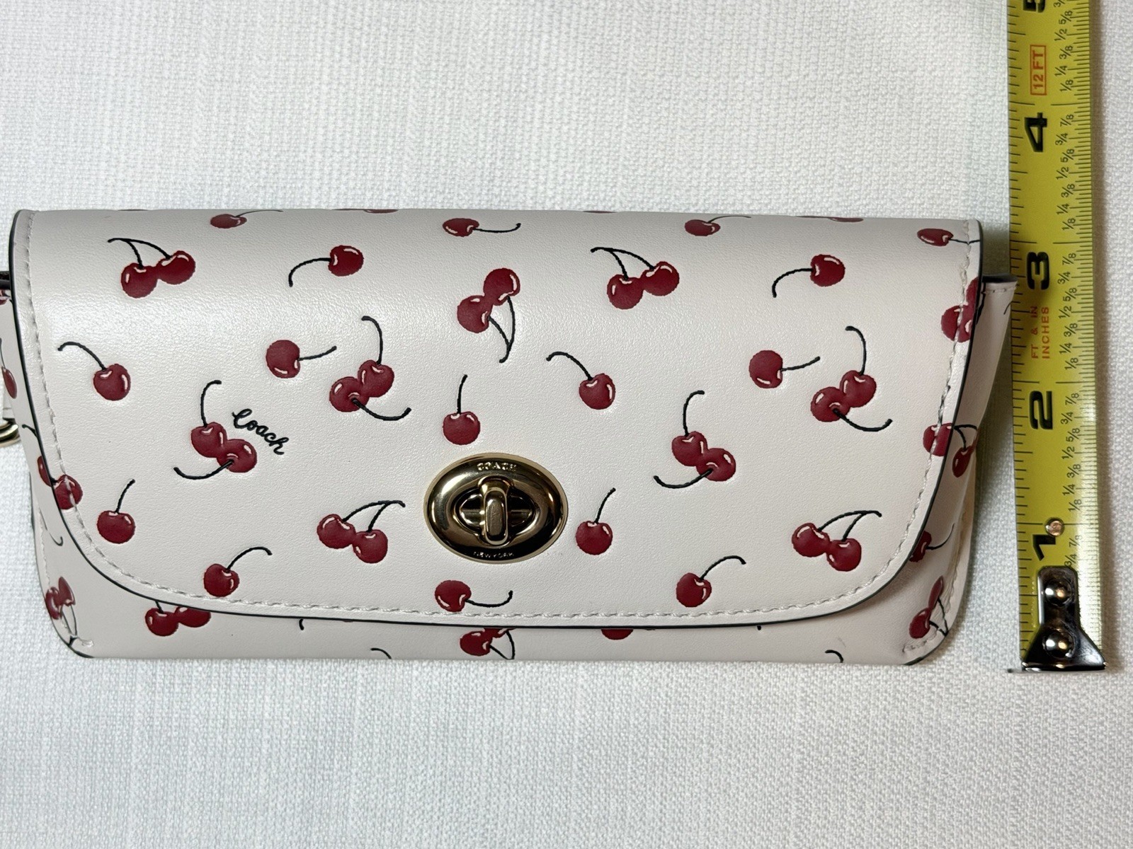 COACH Turnlock Sunglass Case 🍒 Cherry Print - Gold/Chalk Multi - NWT CFA49