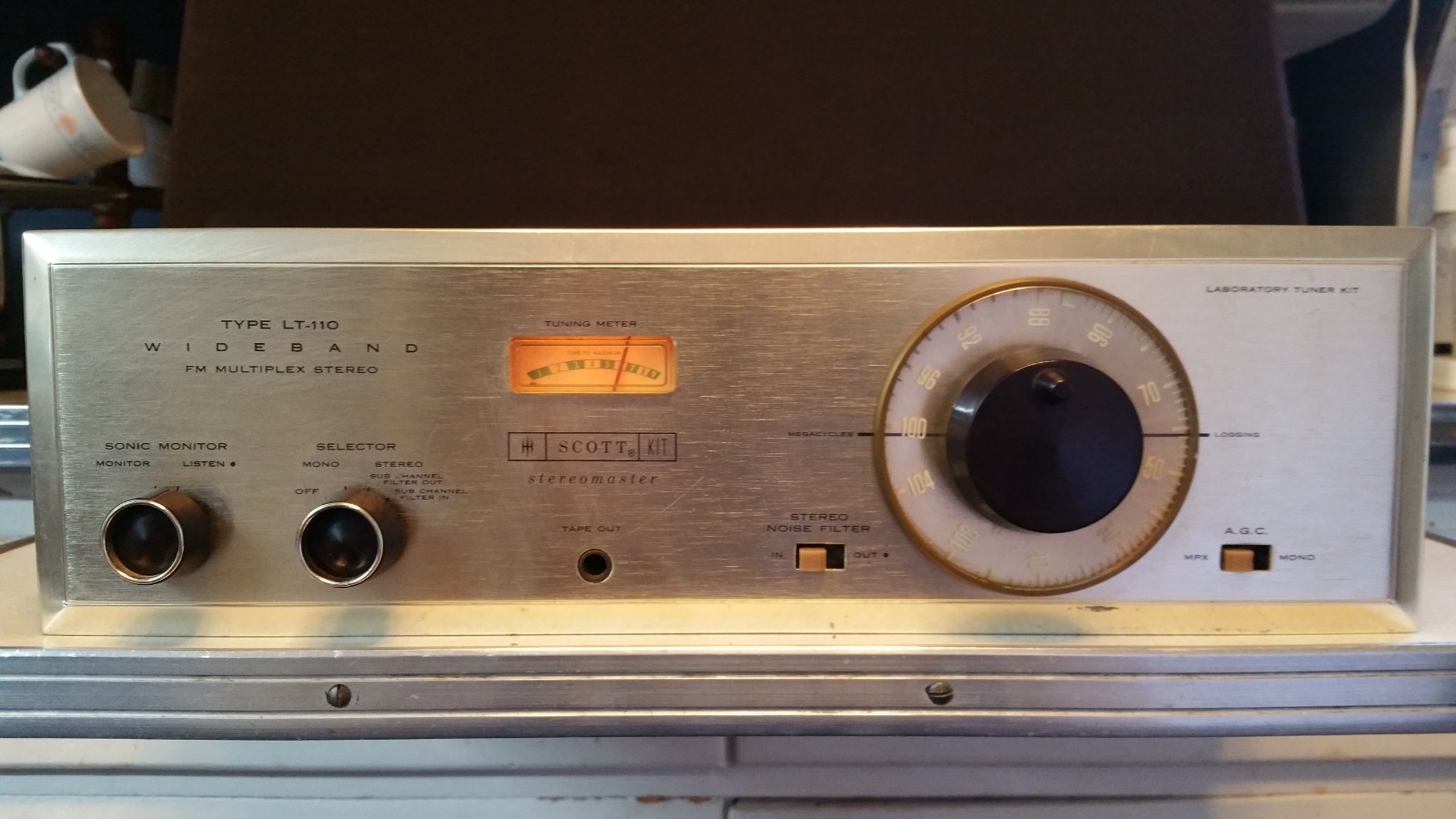 Vintage HH Scott Stereomaster LT-110 FM Multiplex Stereo Tube Tuner