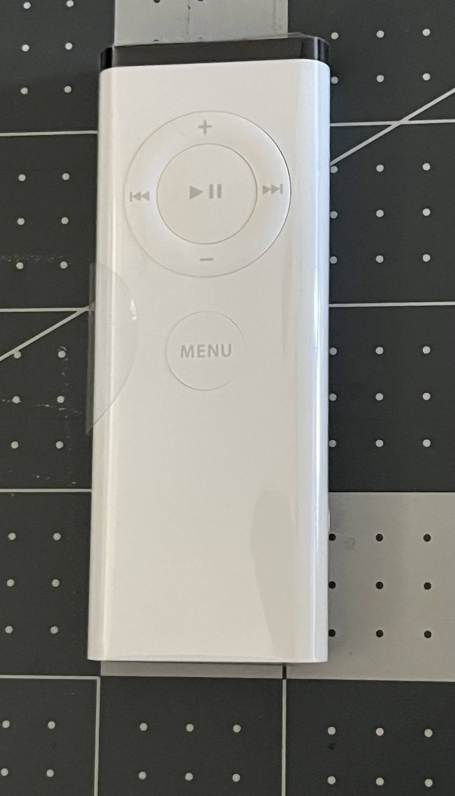 Brand new Genuine Apple Remote Control A1156 For Mac Mini iMac MacBook